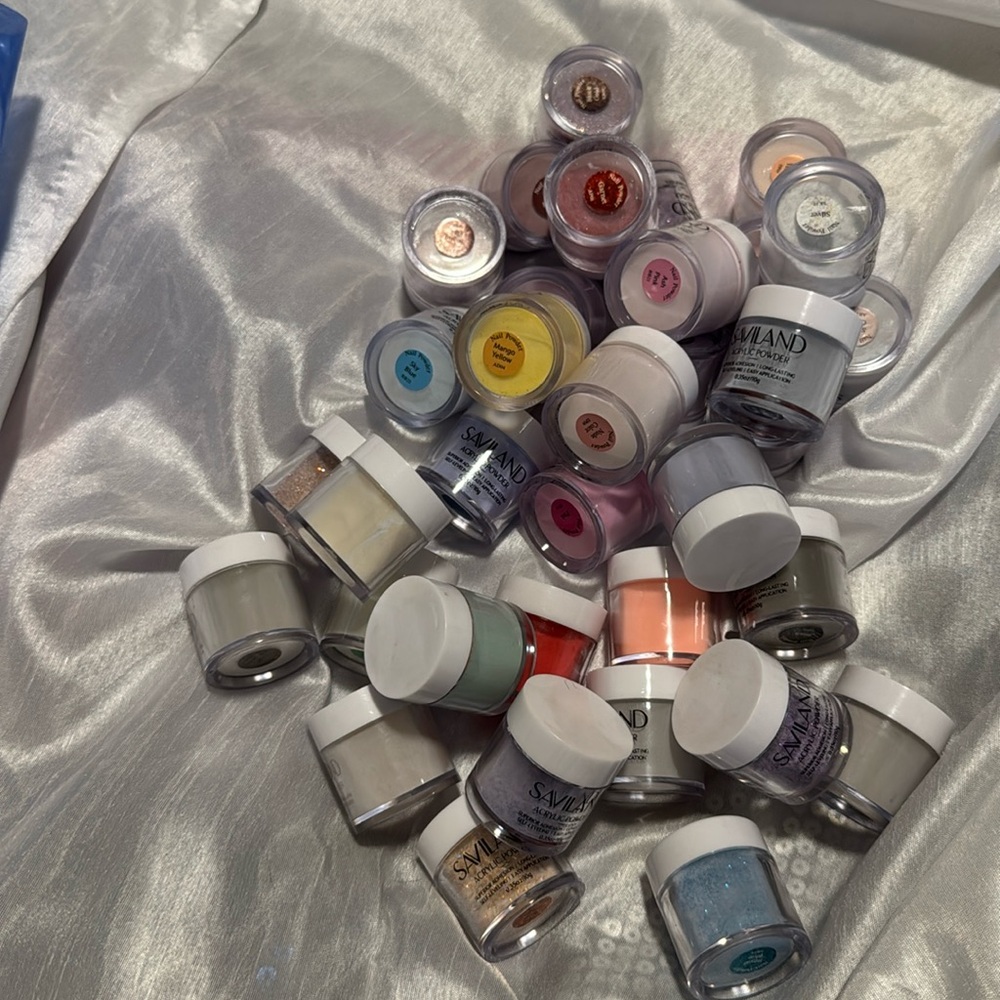 Assorted 10g Colored Acrylic